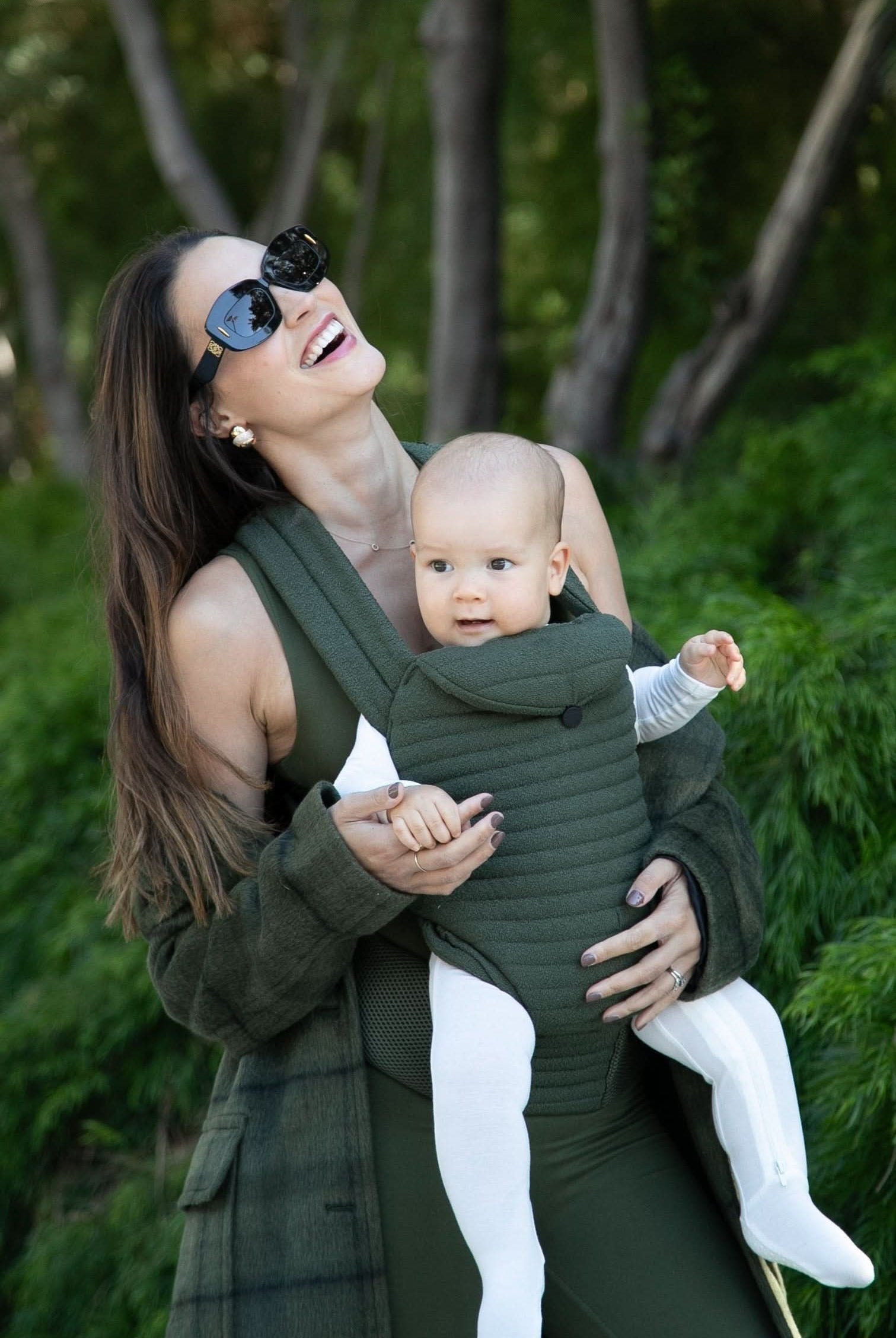 Bumpsuit Maternity The Armadillo Baby Carrier in Forest Green