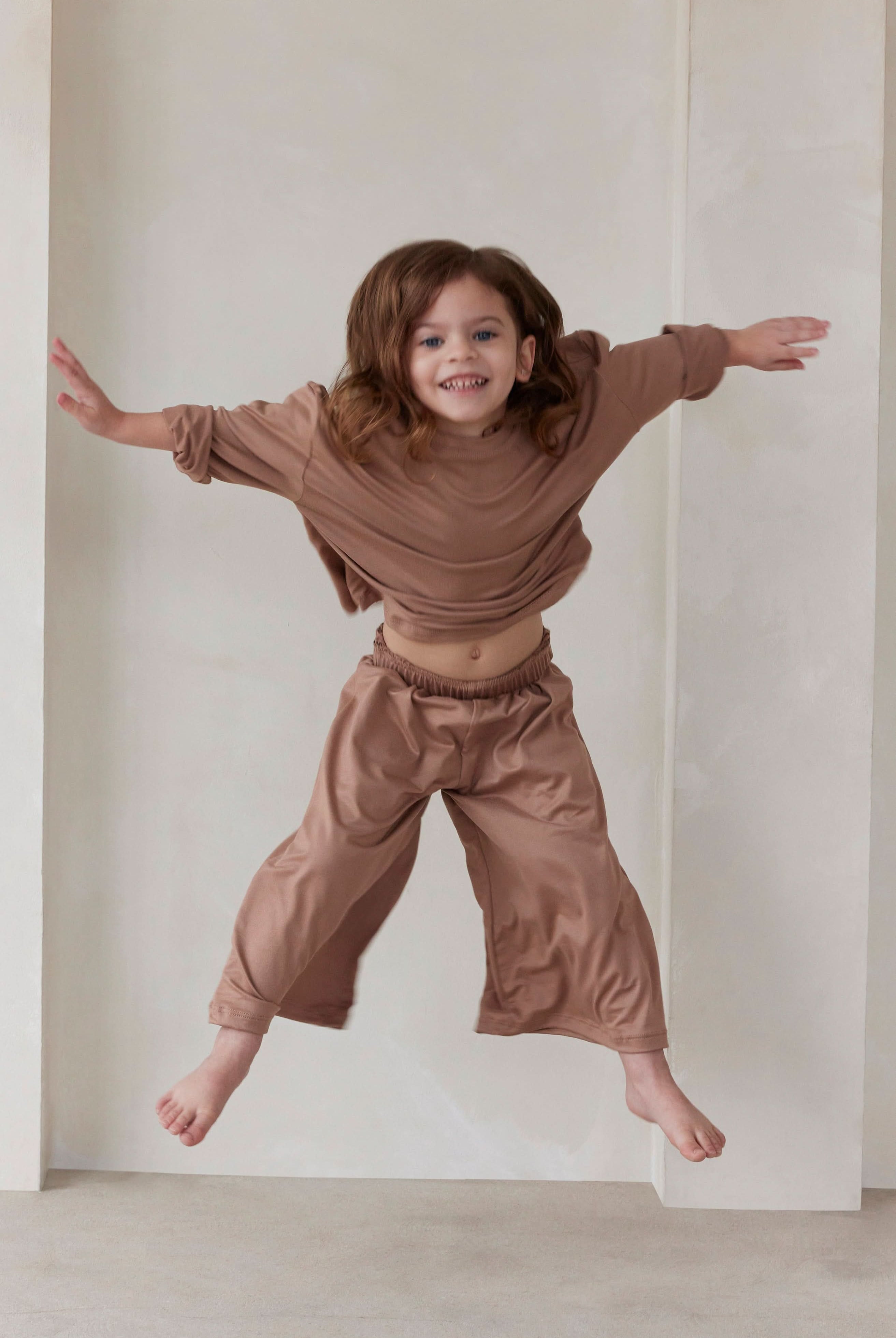 Bumpsuit the cloud kids pant in latte