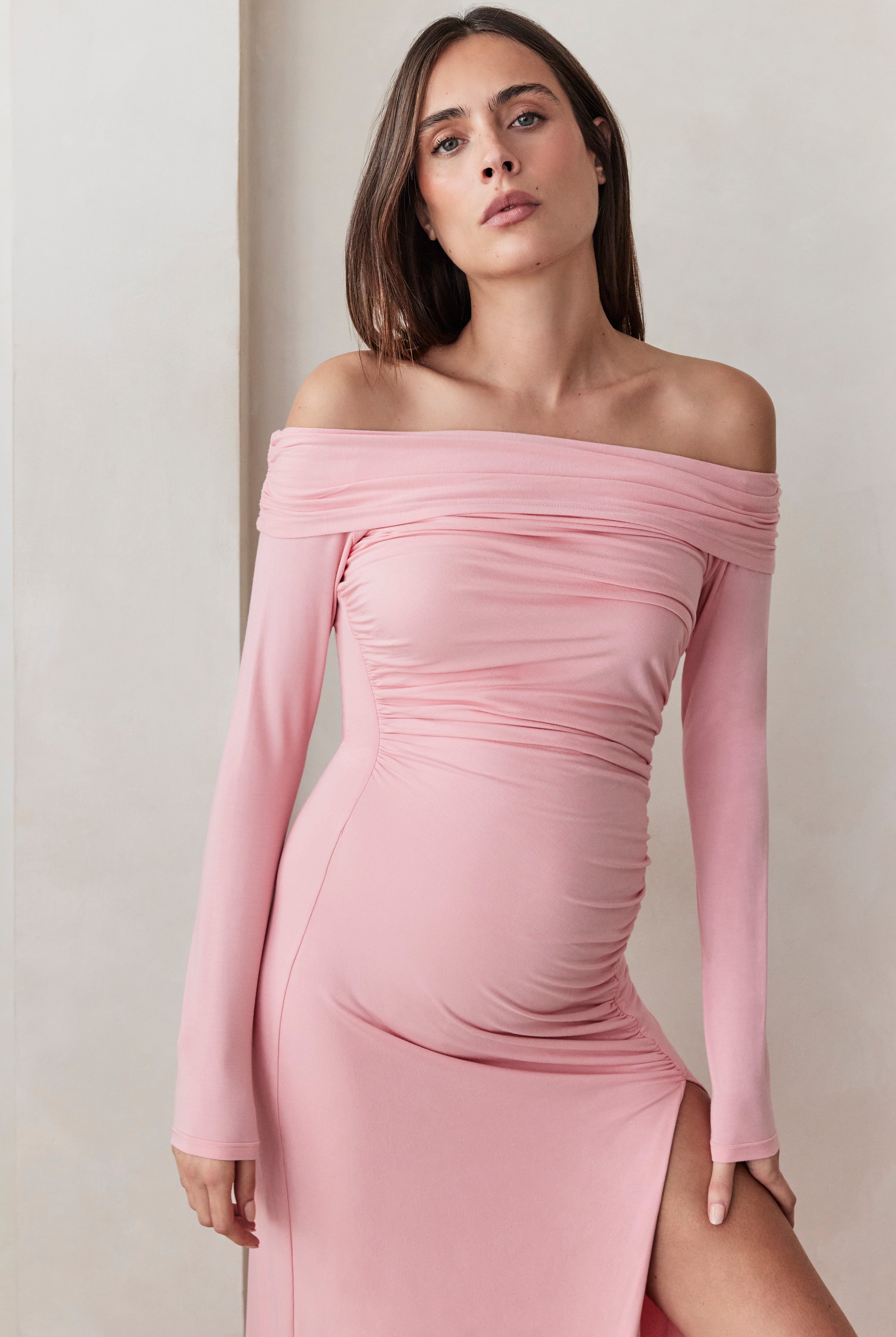 Bumpsuit off the shoulders evening dress in dusty pink