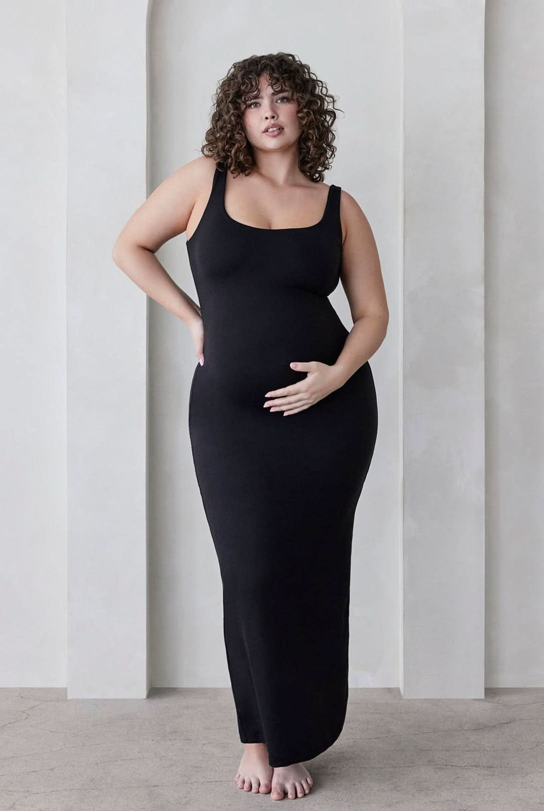 Bumpsuit Maternity The Elle Scoop Neck Midi Dress in Black