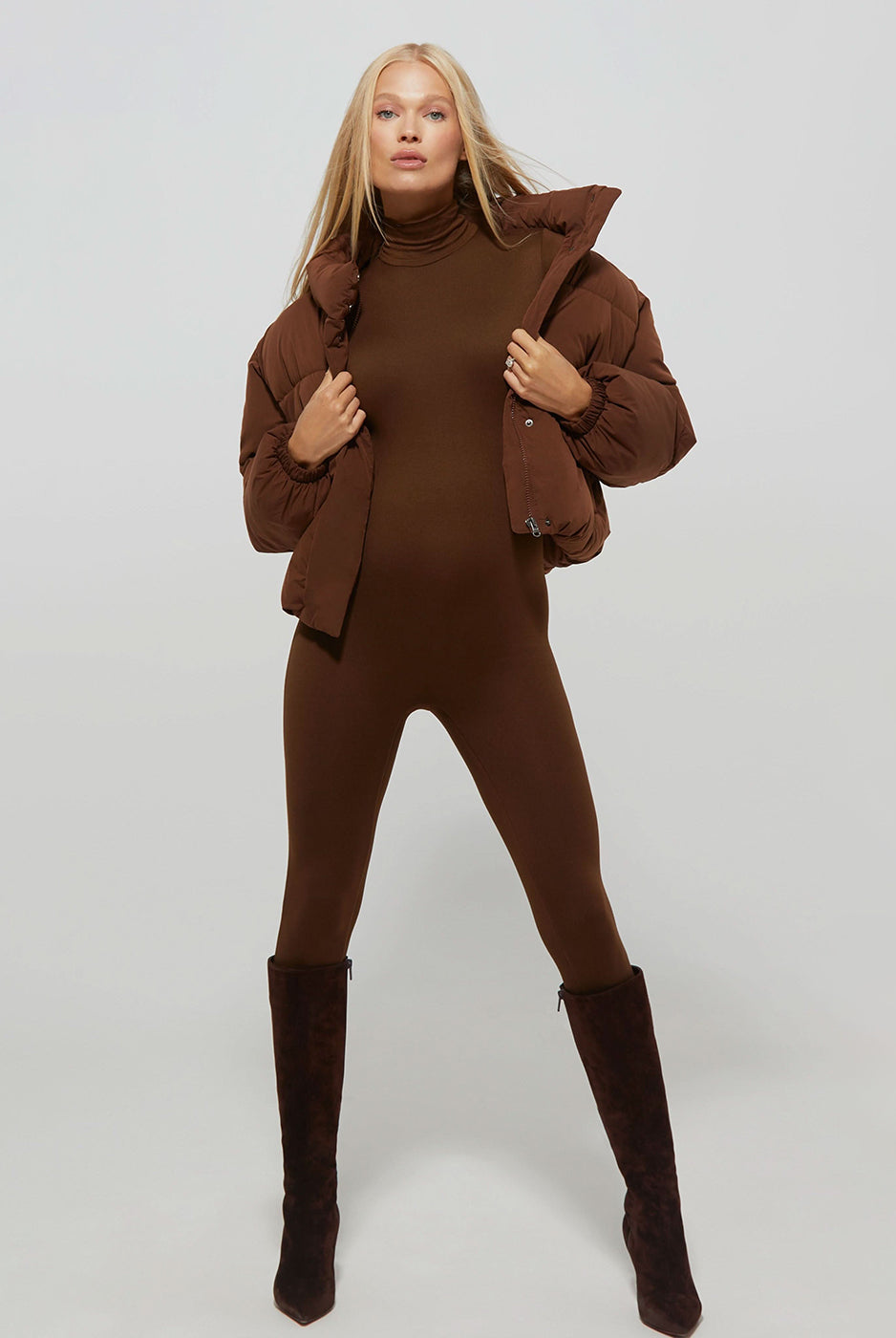 Bumpsuit Maternity Cropped Puffer Jacket in Chocolate worn by Vita Sidorkina