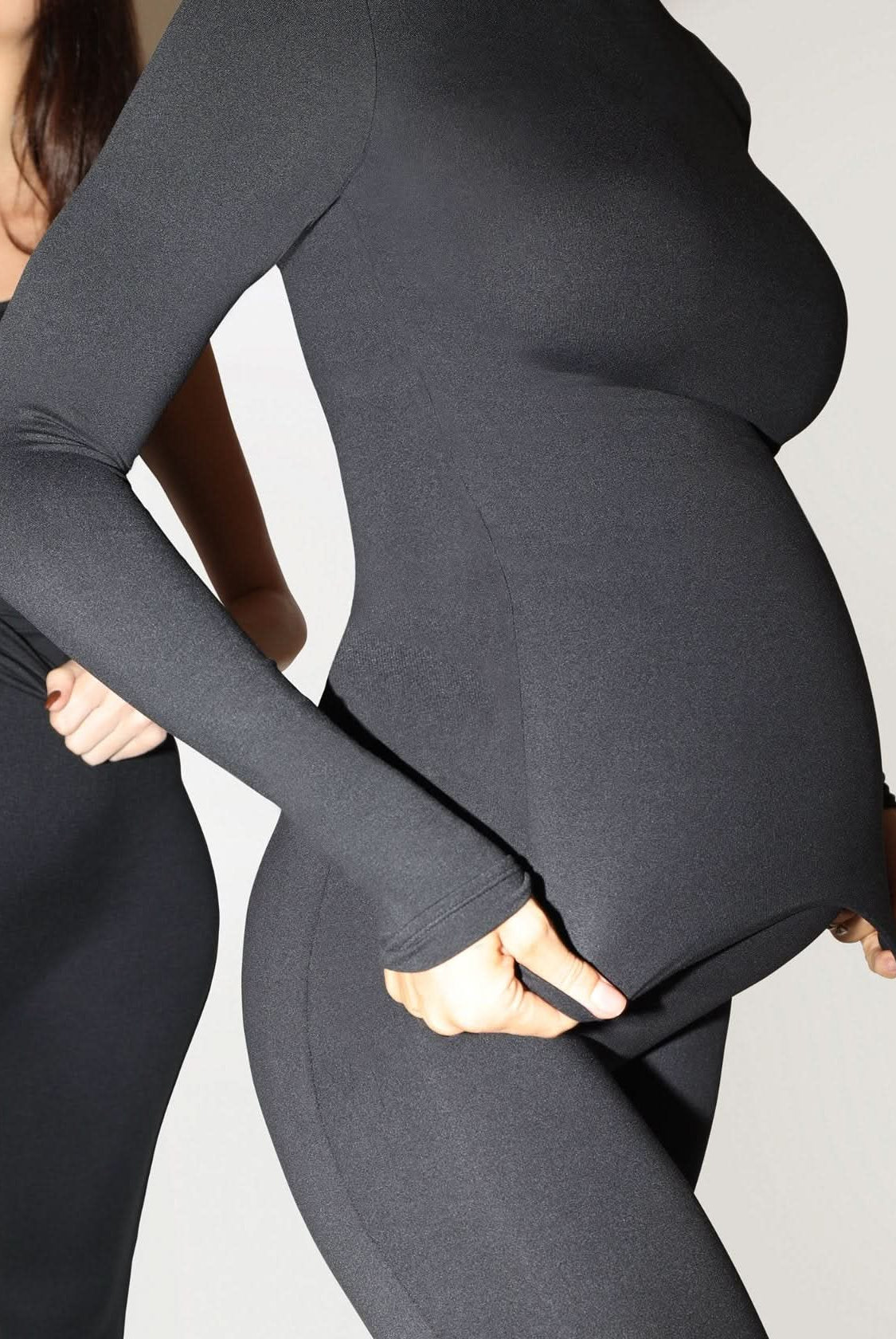 the maternity turtleneck in black