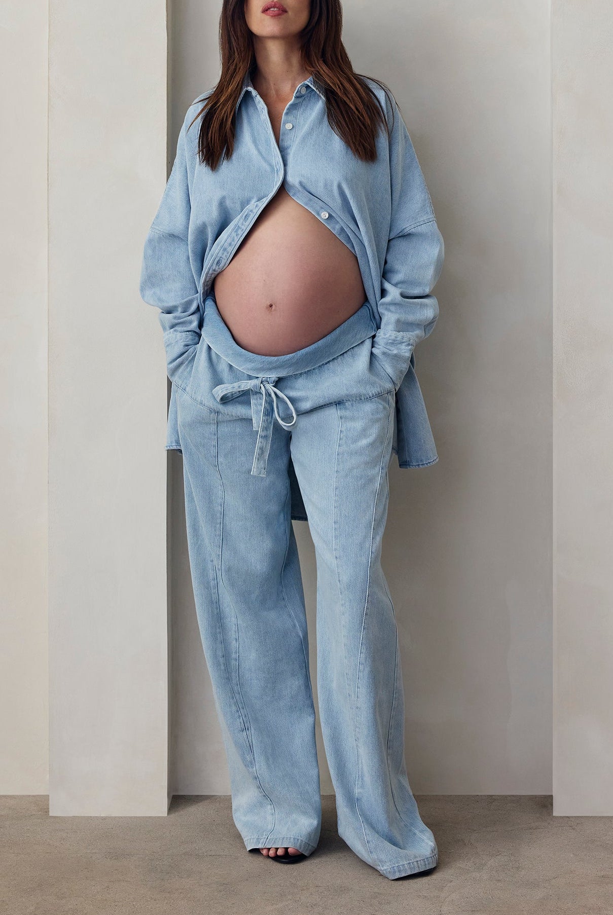 the denim oversized painter jean in light blue wash