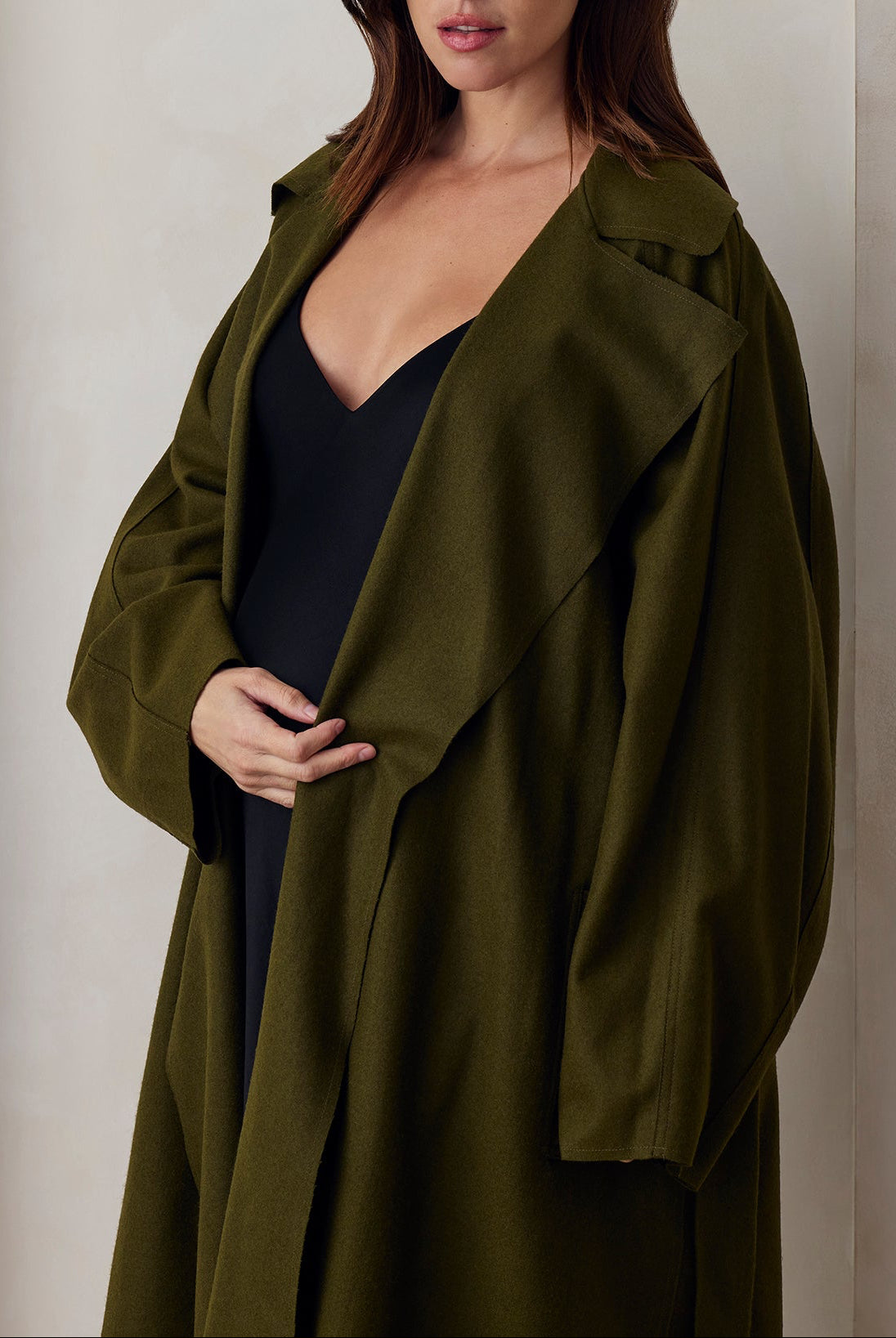 the jacqueline wool coat in olive