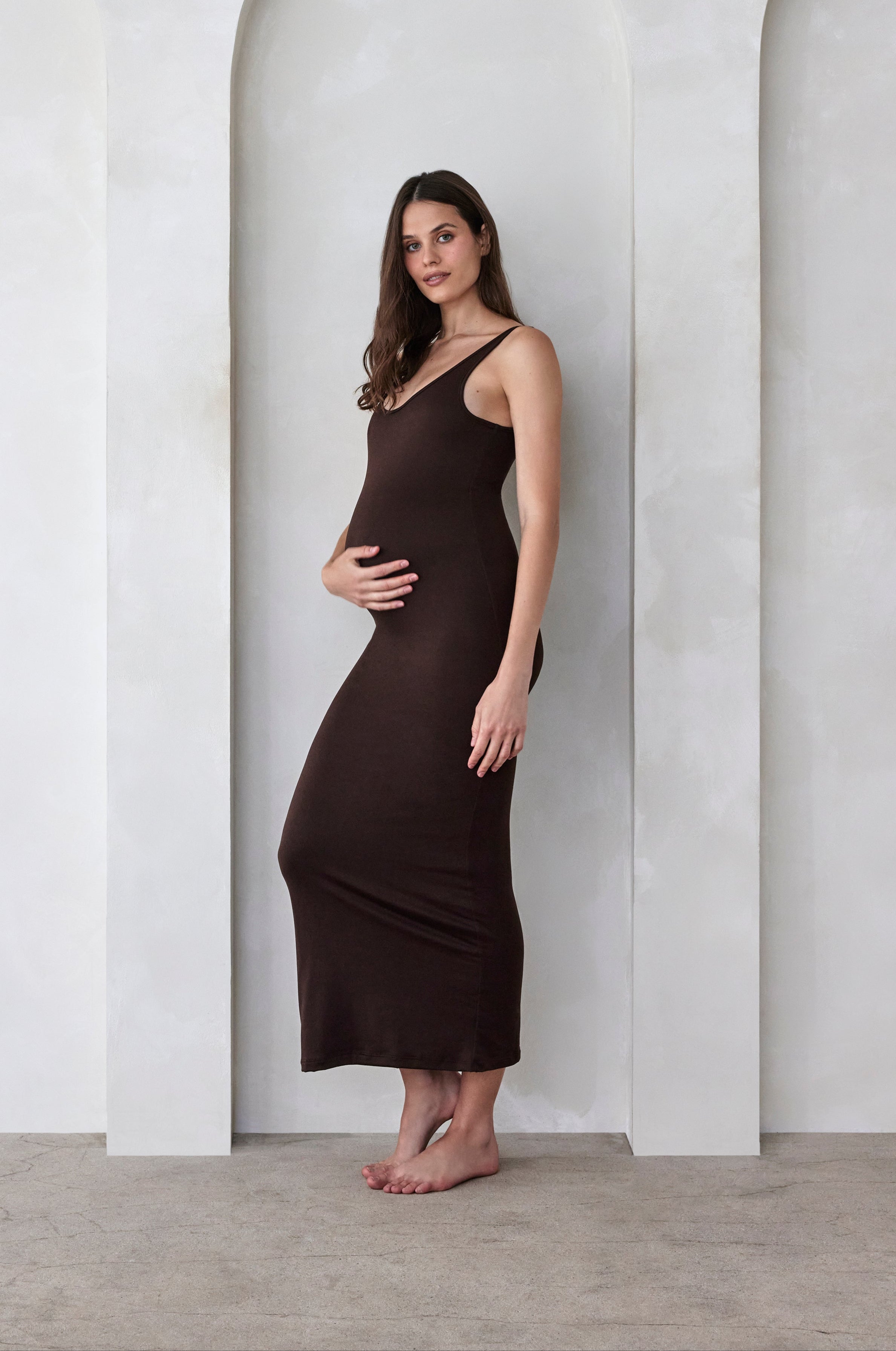 Bumpsuit maternity dress in chocolate