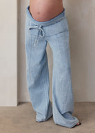 the denim oversized painter jean in light blue wash